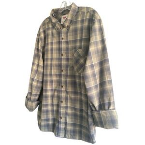 Levi's Men XL plaid button-up shirt  green blue tan classic button collar pocket